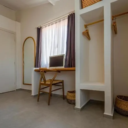 Artotel Ξενοδοχείο *