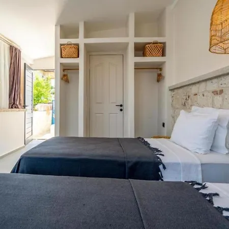 Artotel Αλακάτι