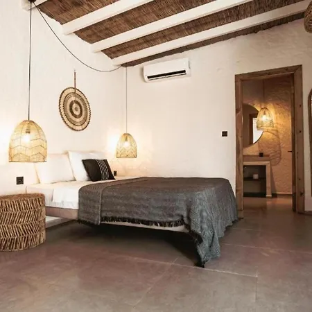 Art Hotel *