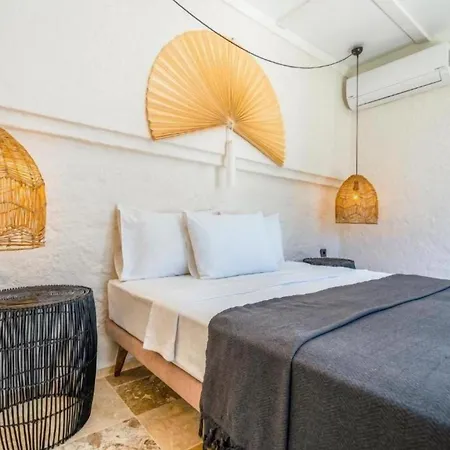 Artotel Αλακάτι